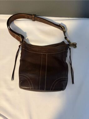 Vintage 2006 Coach Bleeker Dark Brown Pebbled Leather Crossbody Bag 10398